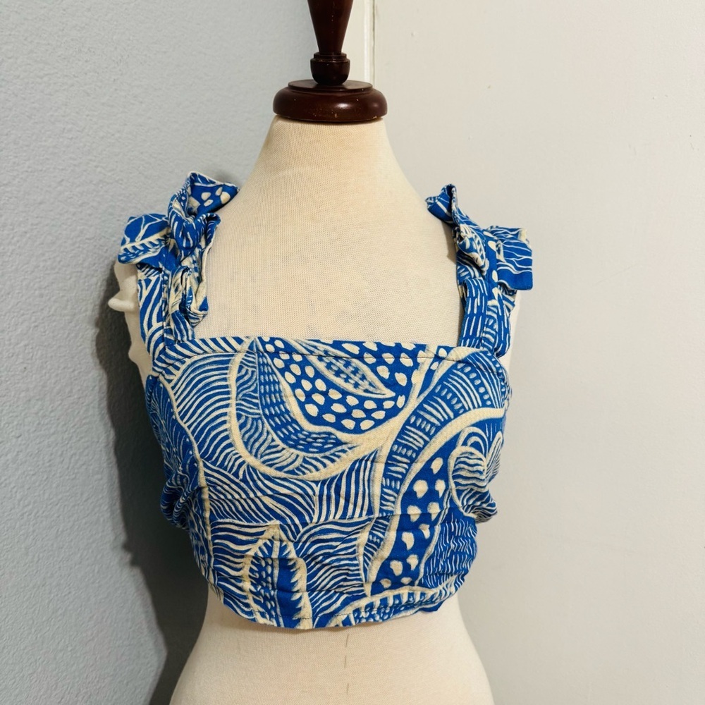 Ybara Women Blue‎ and White Patterned Hawaiian Adjustable Back Bow Top Fits M-XL